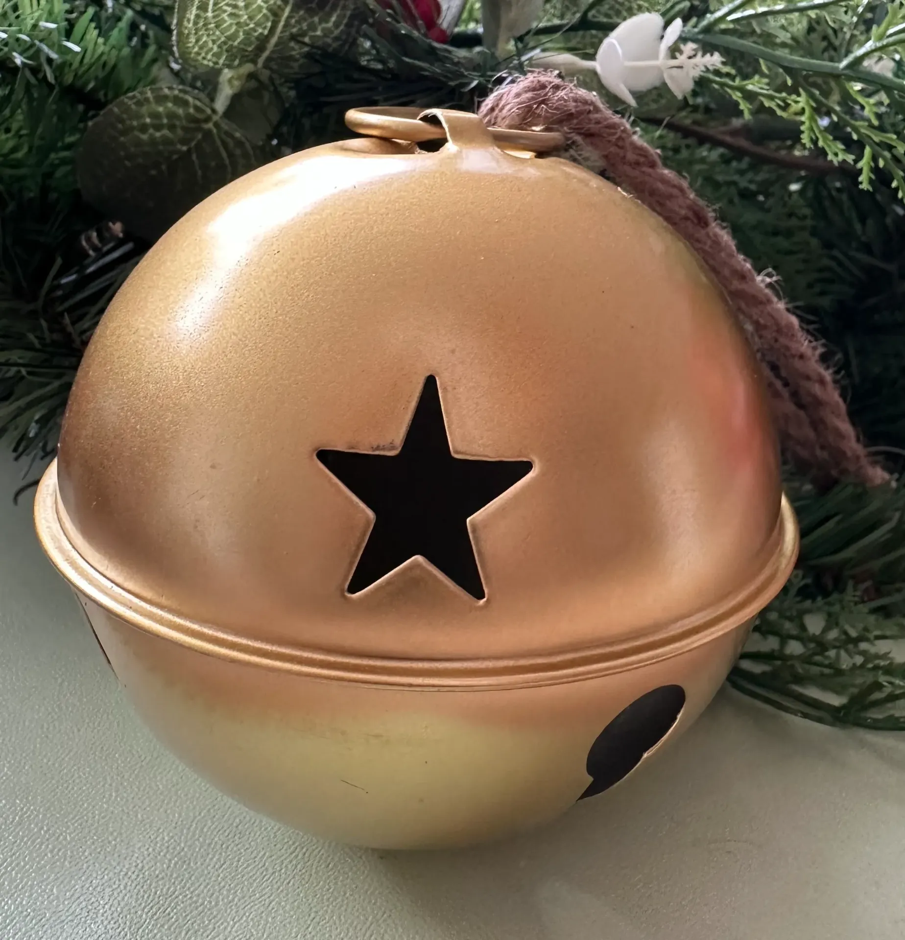 Cascabeles Dorado Med